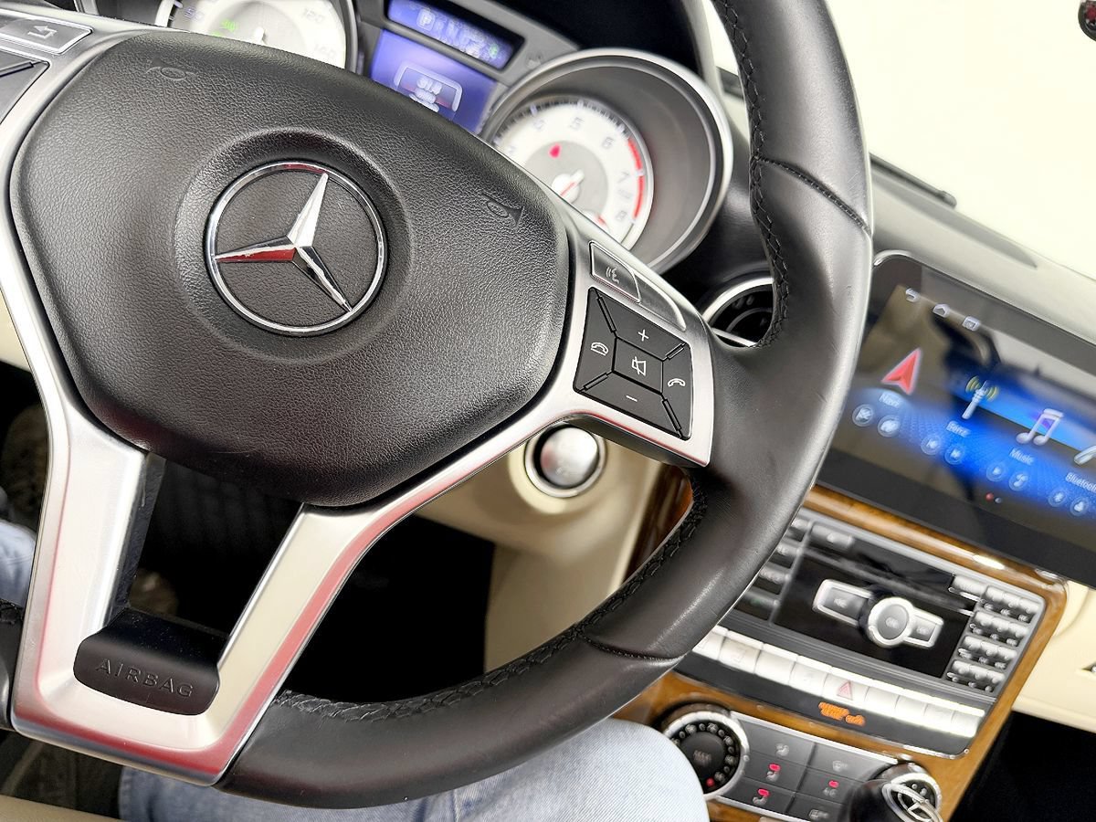 Used 2015 Mercedes-Benz SLK 250 image 49