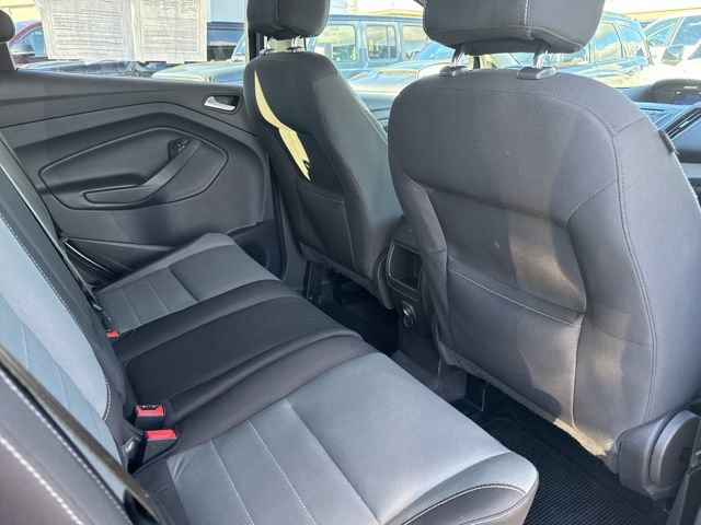 Used 2015 Ford Escape SE image 15