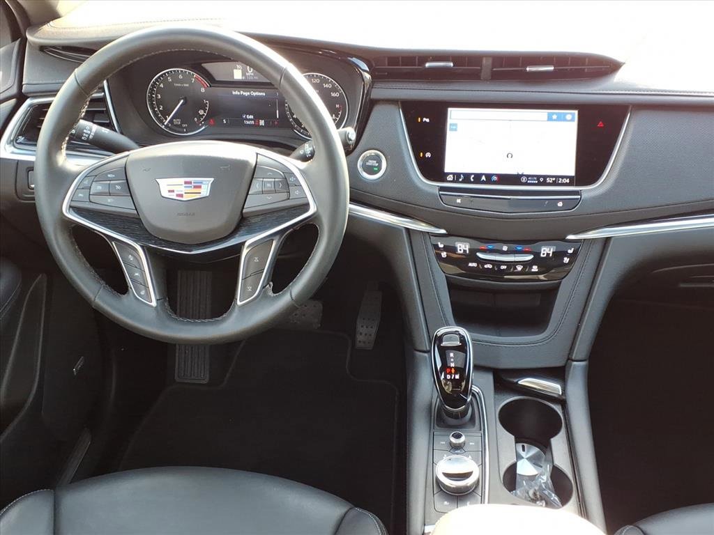 Used 2025 Cadillac XT5 Premium Luxury image 9