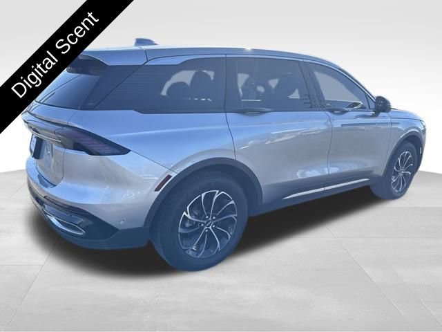 Certified 2024 Lincoln Nautilus Premier w/ Equipment Group 102A image 8