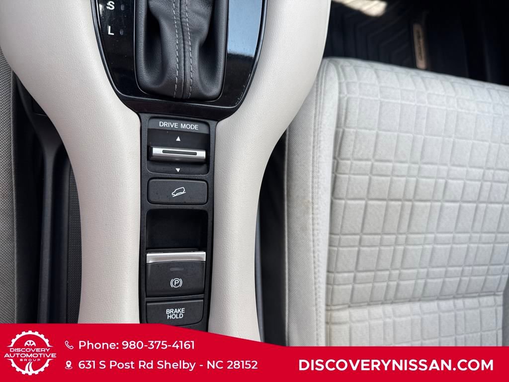 Used 2024 Honda HR-V LX image 19