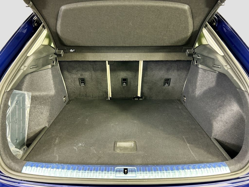 Certified 2025 Audi Q3 2.0T Premium w/ Convenience Package image 26