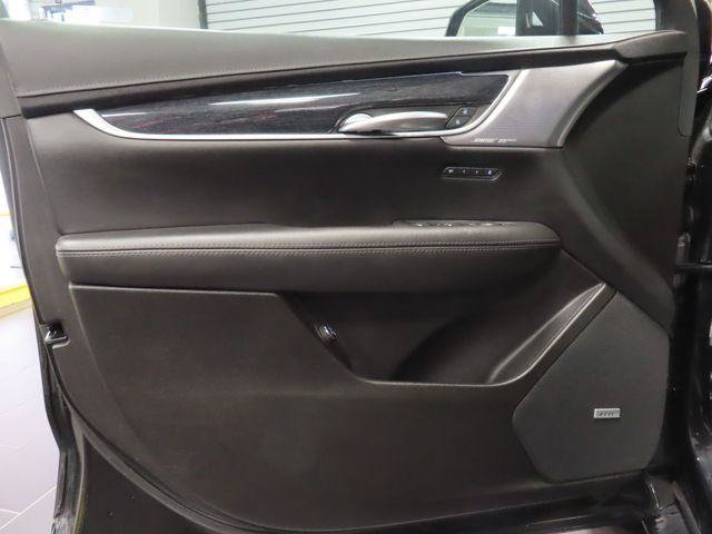 Certified 2023 Cadillac XT5 Premium Luxury AWD/4WD image 36
