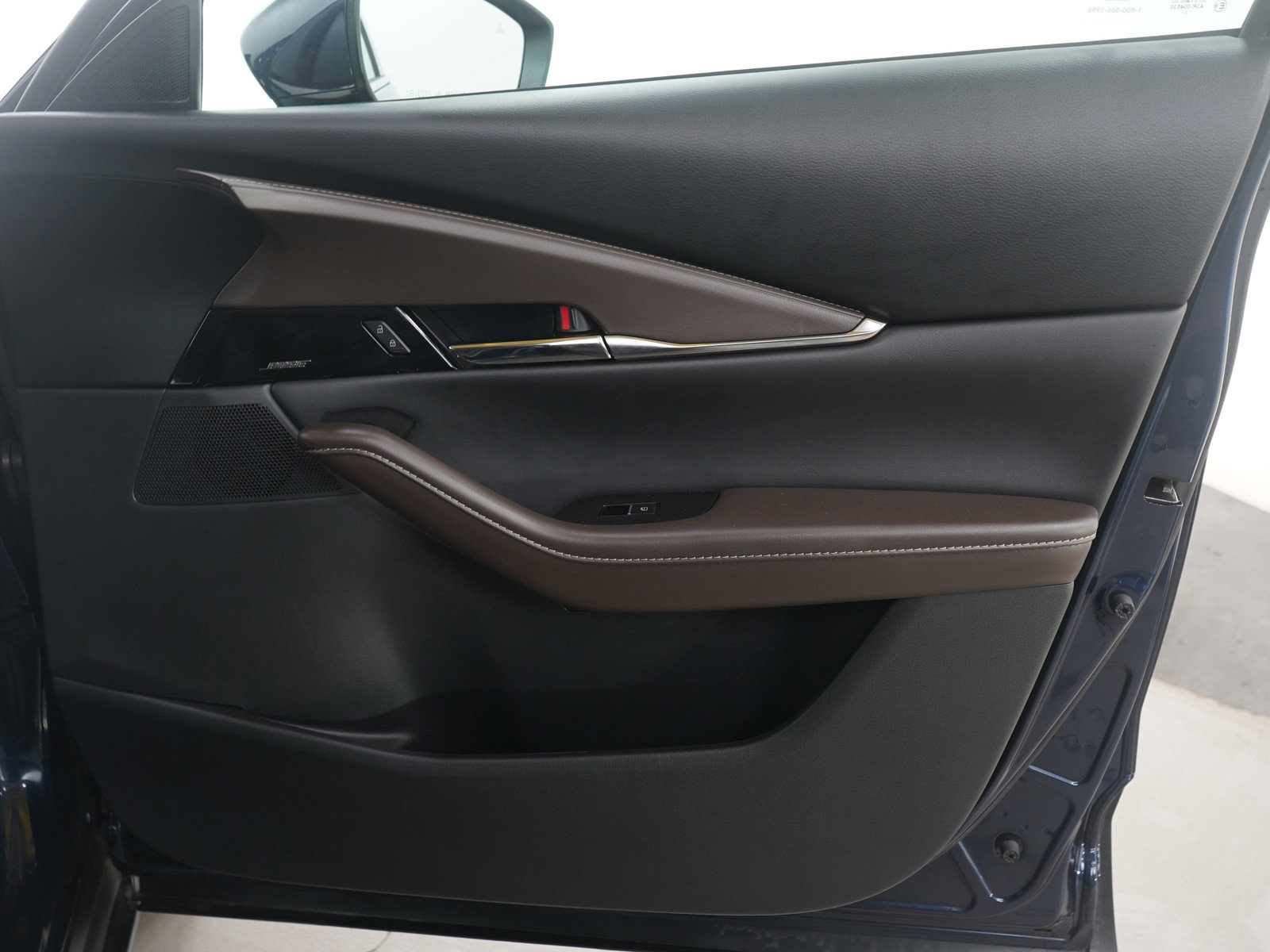 Used 2023 MAZDA CX-30 AWD 2.5 S w/ Premium Package image 9