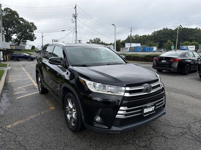 Used 2019 Toyota Highlander Limited Platinum AWD/4WD image 2