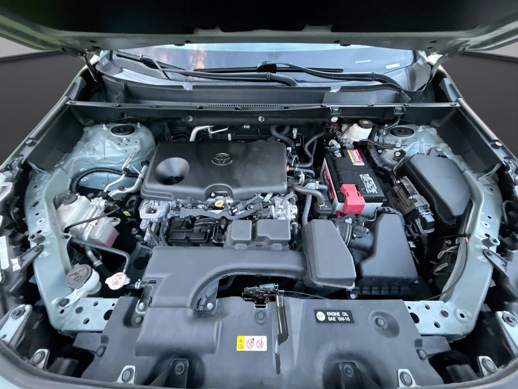 Used 2022 Toyota RAV4 XLE FWD image 32