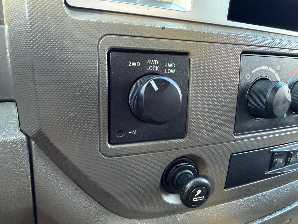 Used 2009 Dodge Ram 2500 Truck SLT w/ Popular Equipment Group AWD/4WD image 29