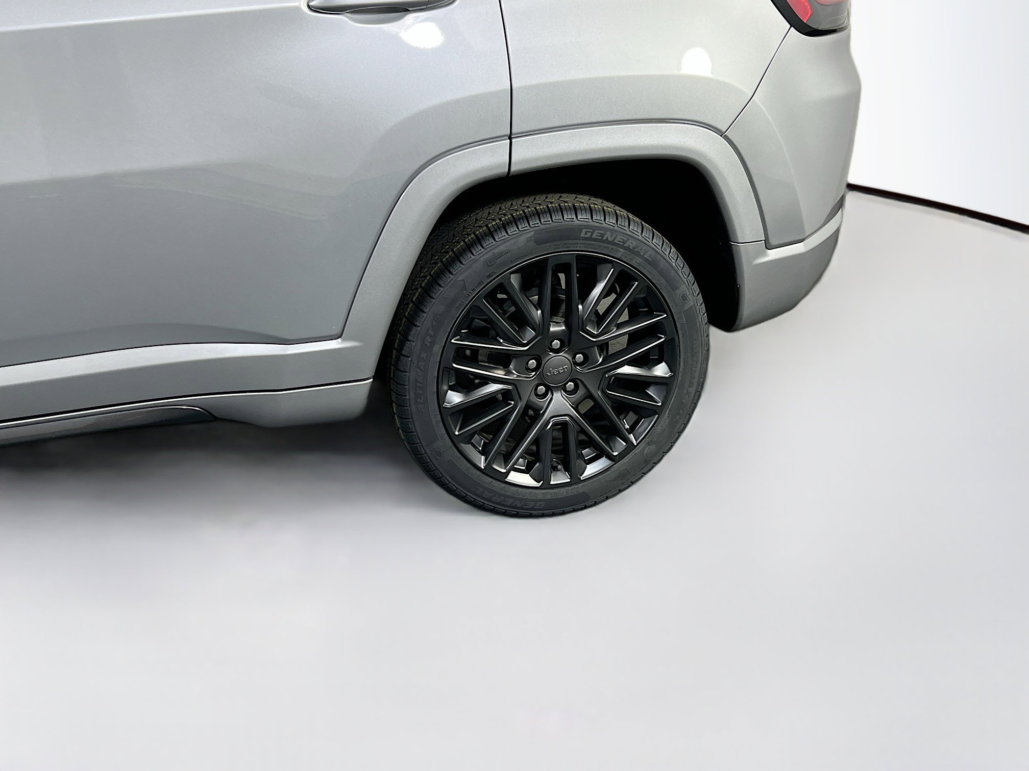 Used 2022 Jeep Compass High Altitude image 30