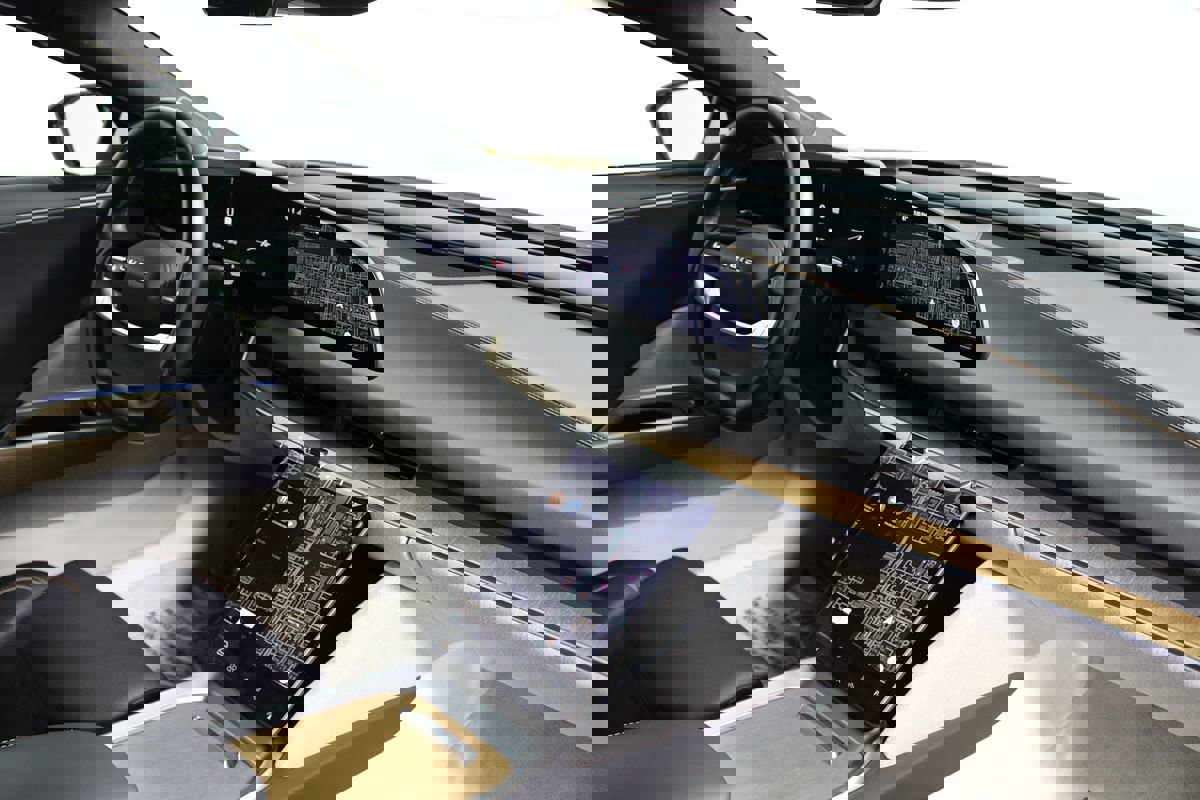 Used 2023 Lucid Air Touring image 12