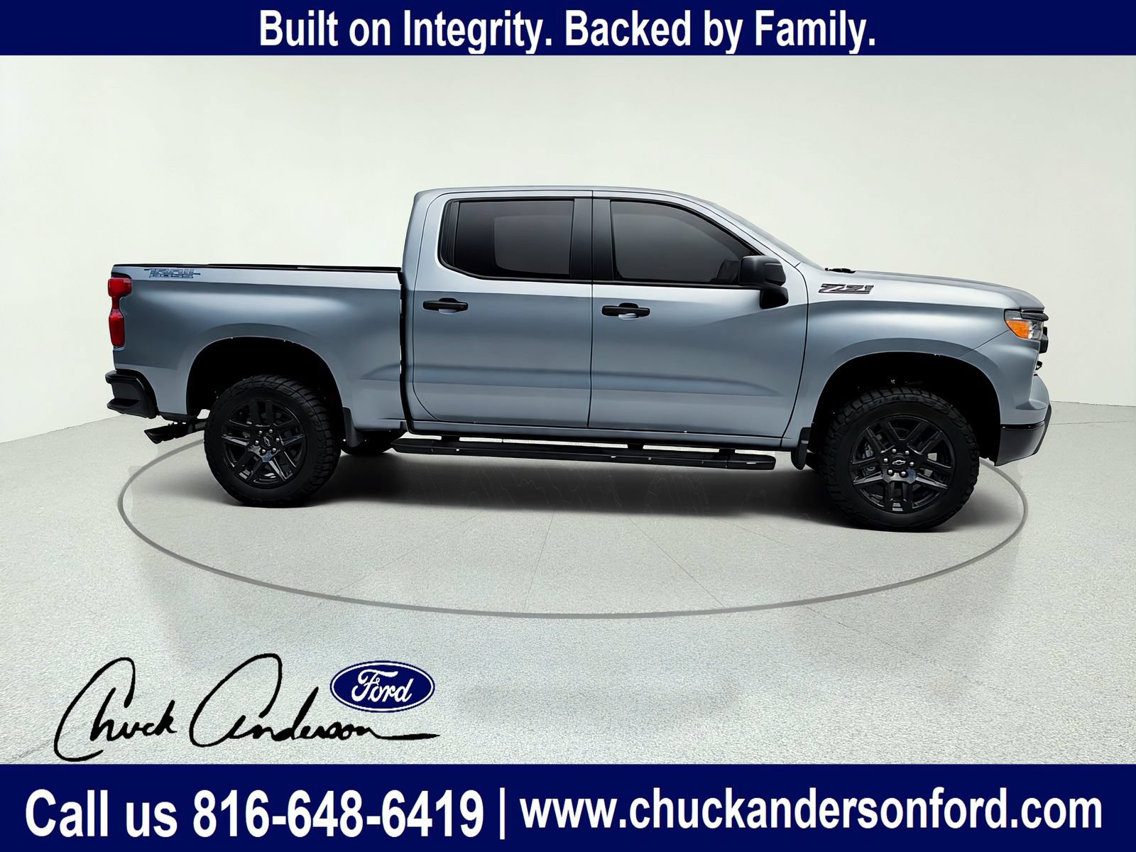 Used 2025 Chevrolet Silverado 1500 Custom Trail Boss w/ Dark Appearance Package AWD/4WD image 10