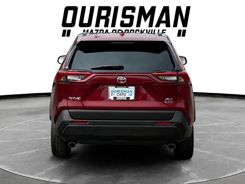 Used 2025 Toyota RAV4 XLE AWD/4WD image 5