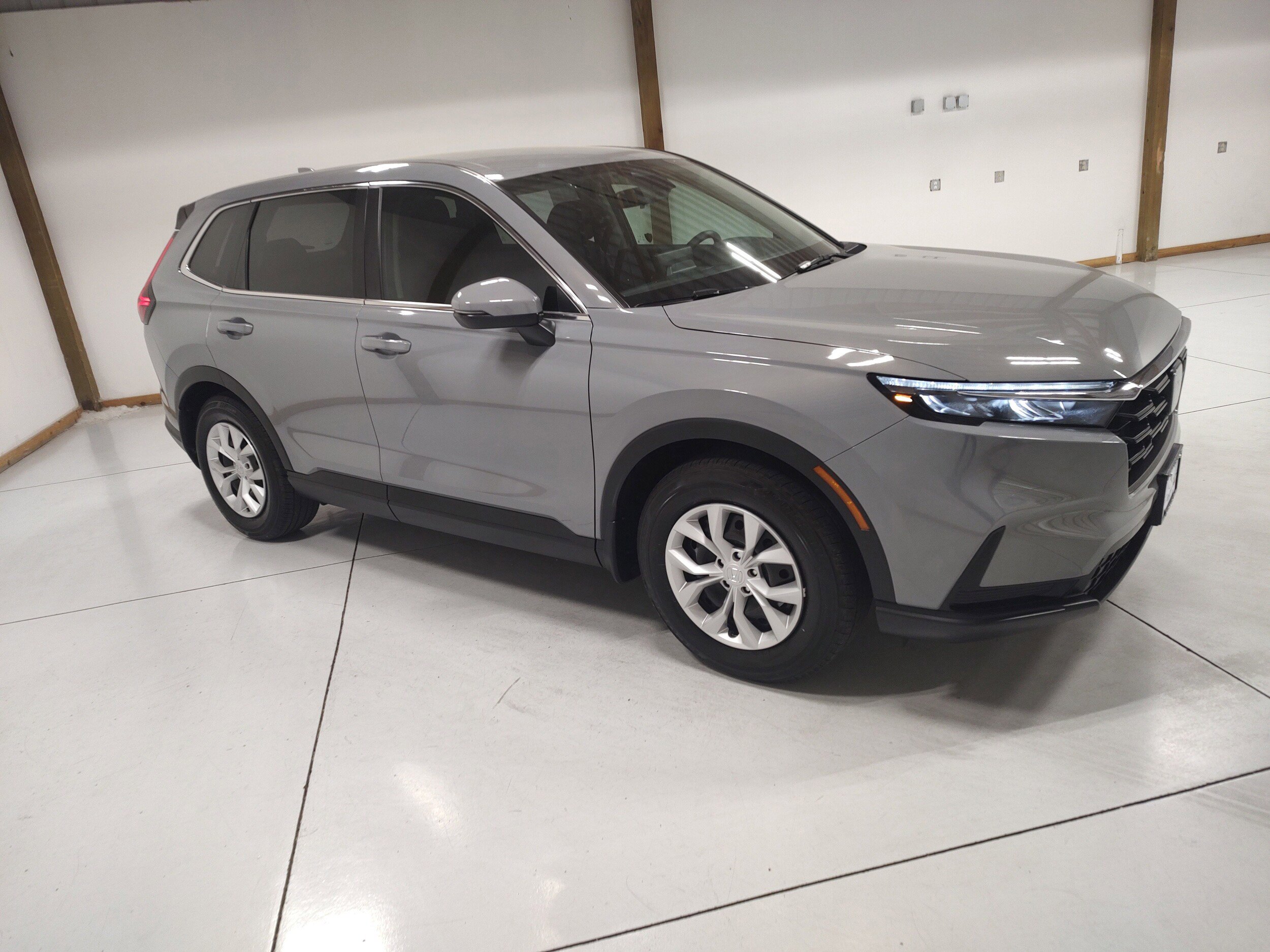 Used 2024 Honda CR-V LX image 2