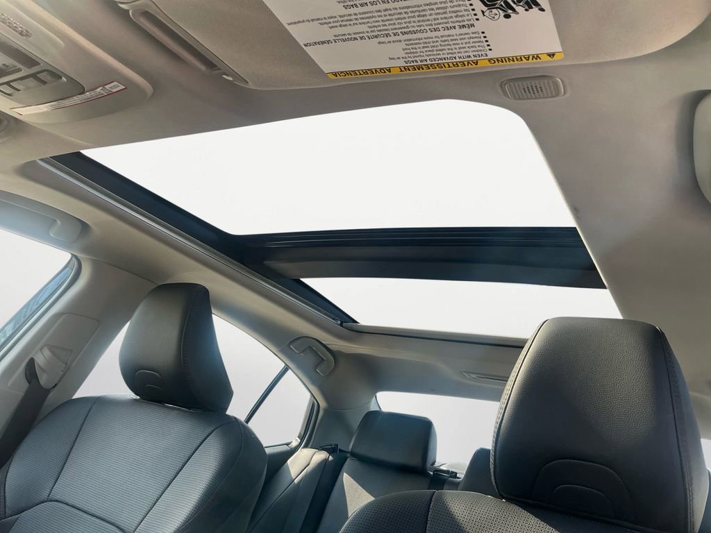 Used 2025 Toyota Camry XLE image 19