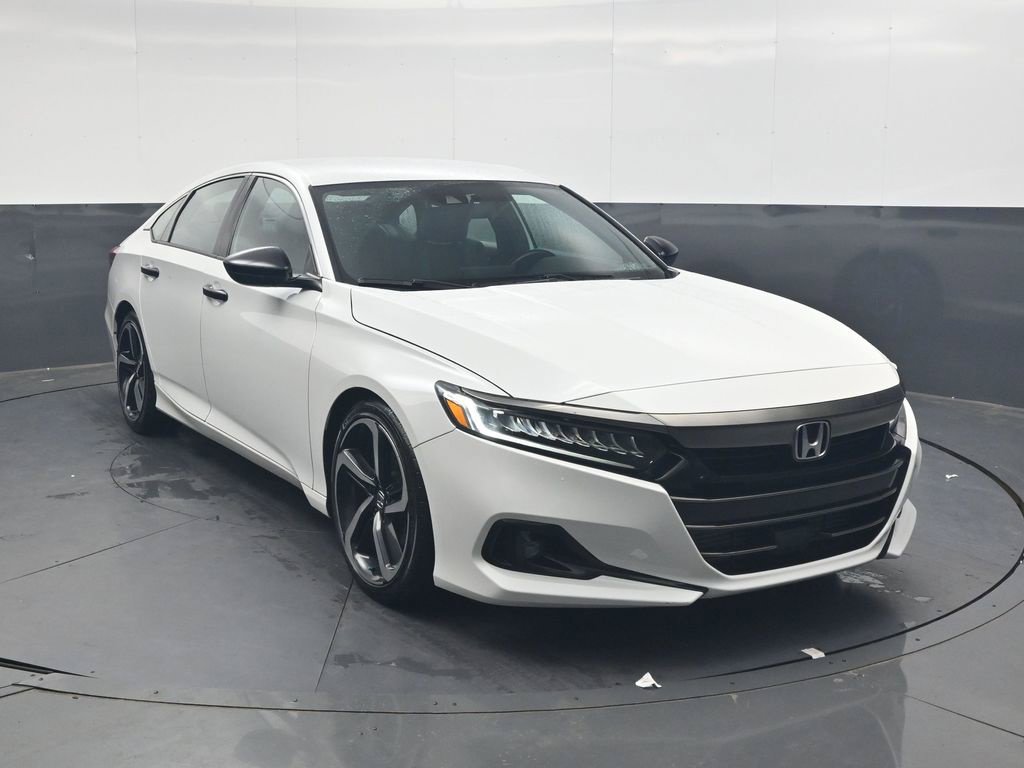 Used 2022 Honda Accord Sport image 2