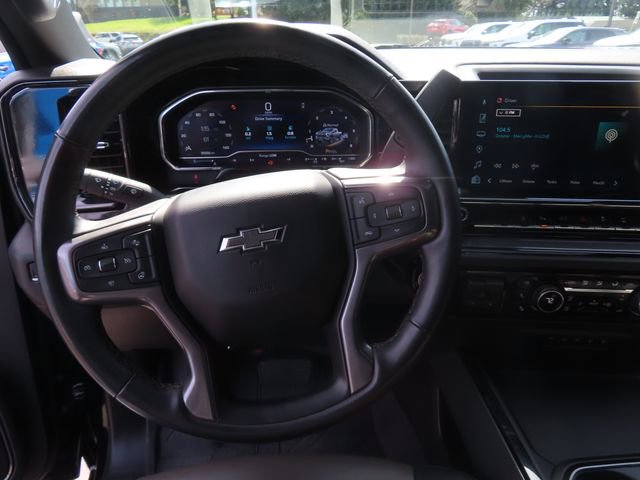 Used 2024 Chevrolet Silverado 2500 ZR2 w/ Technology Package AWD/4WD image 19