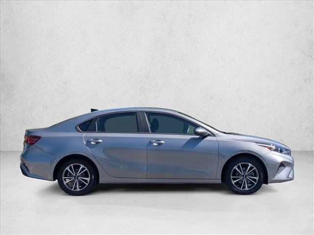 Used 2024 Kia Forte LXS w/ LXS Technology Package FWD image 4