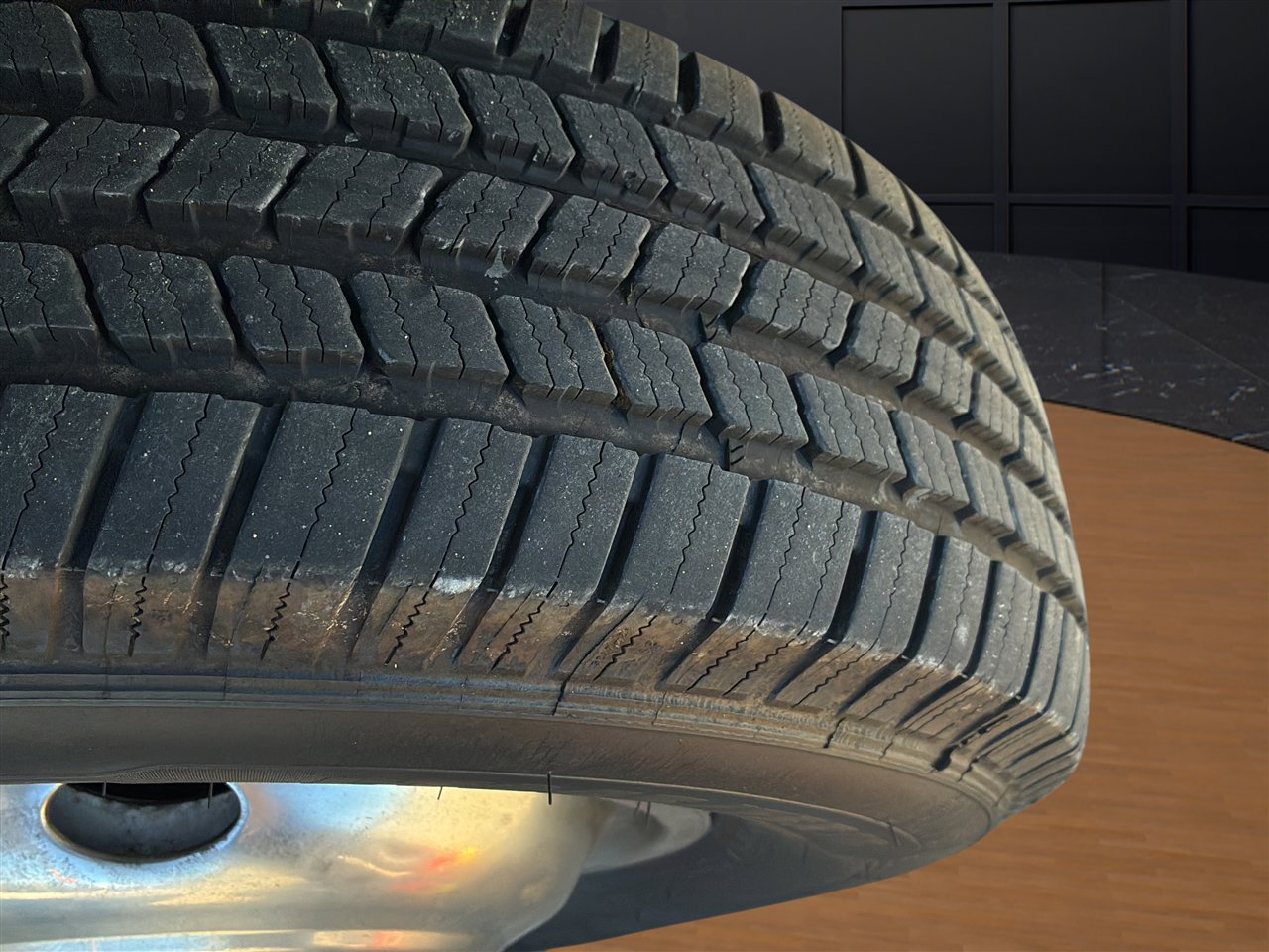 Used 2014 Ford E-450 and Econoline 450 Super Duty w/ Motorhome Prep Package image 22