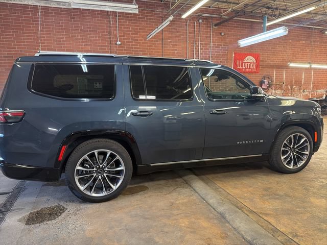 Used 2025 Jeep Wagoneer Series III w/ Premium Group I AWD/4WD image 6