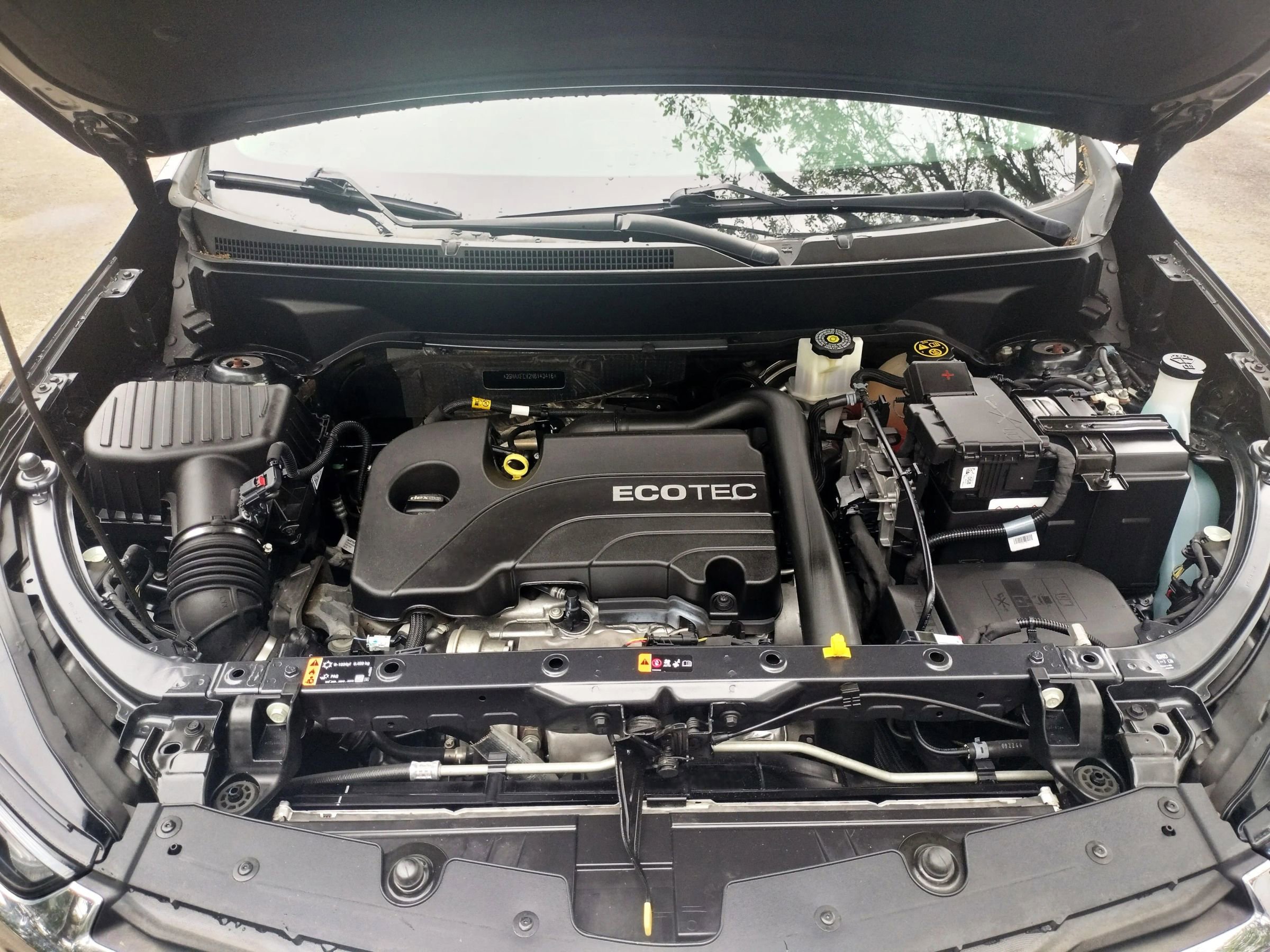 Used 2022 Chevrolet Equinox LS FWD image 10