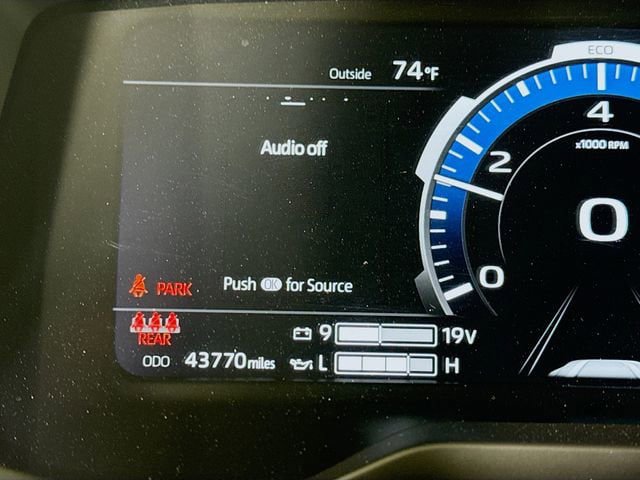 Used 2024 Toyota Tundra Capstone AWD/4WD image 12