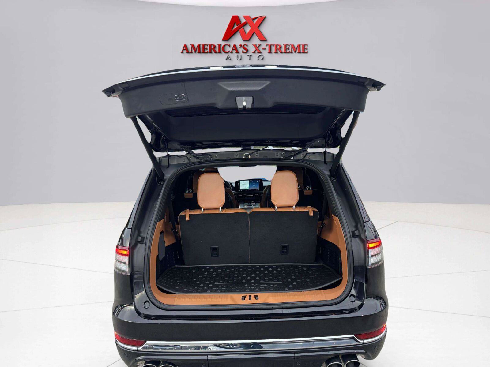 Used 2025 Lincoln Aviator Black Label AWD/4WD image 68