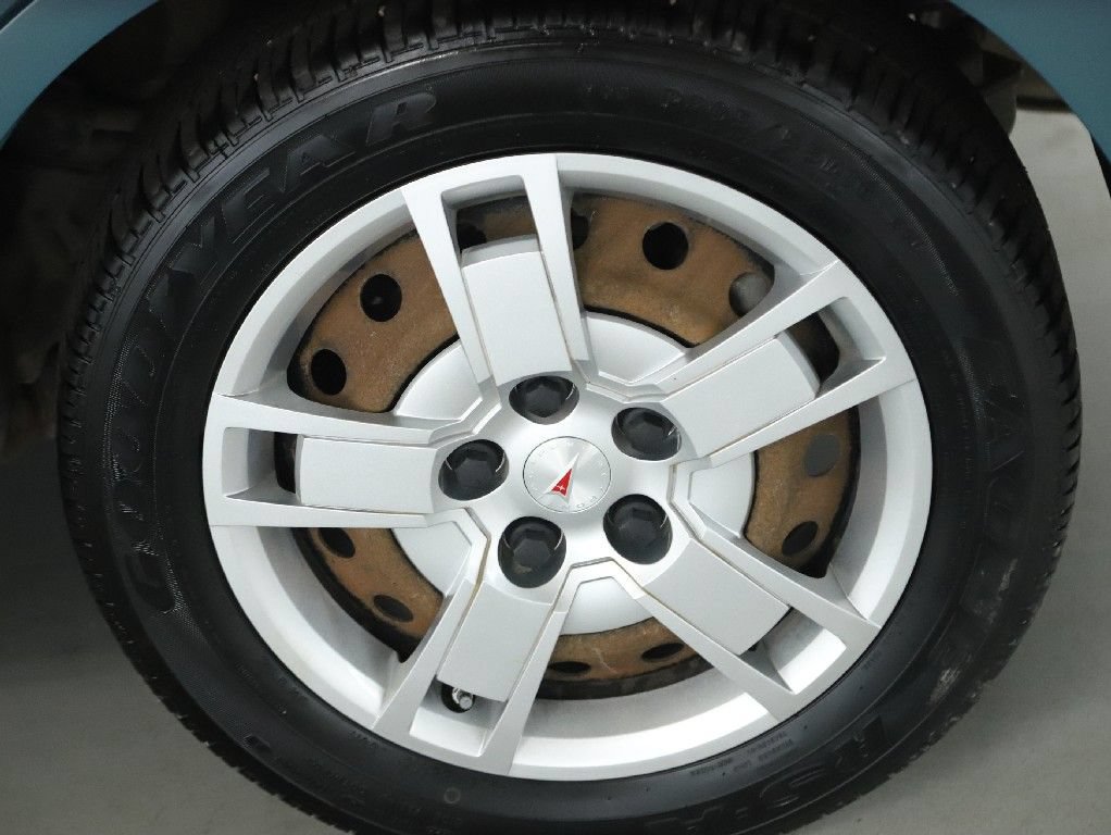 Used 2009 Pontiac Vibe w/ Preferred Package FWD image 33