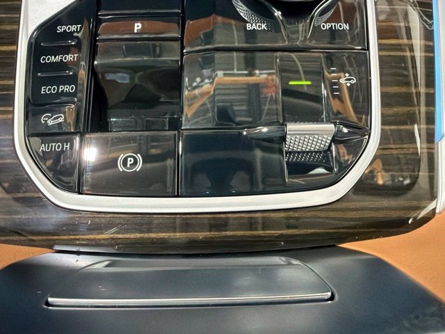 Used 2026 BMW X7 xDrive40i AWD/4WD image 45