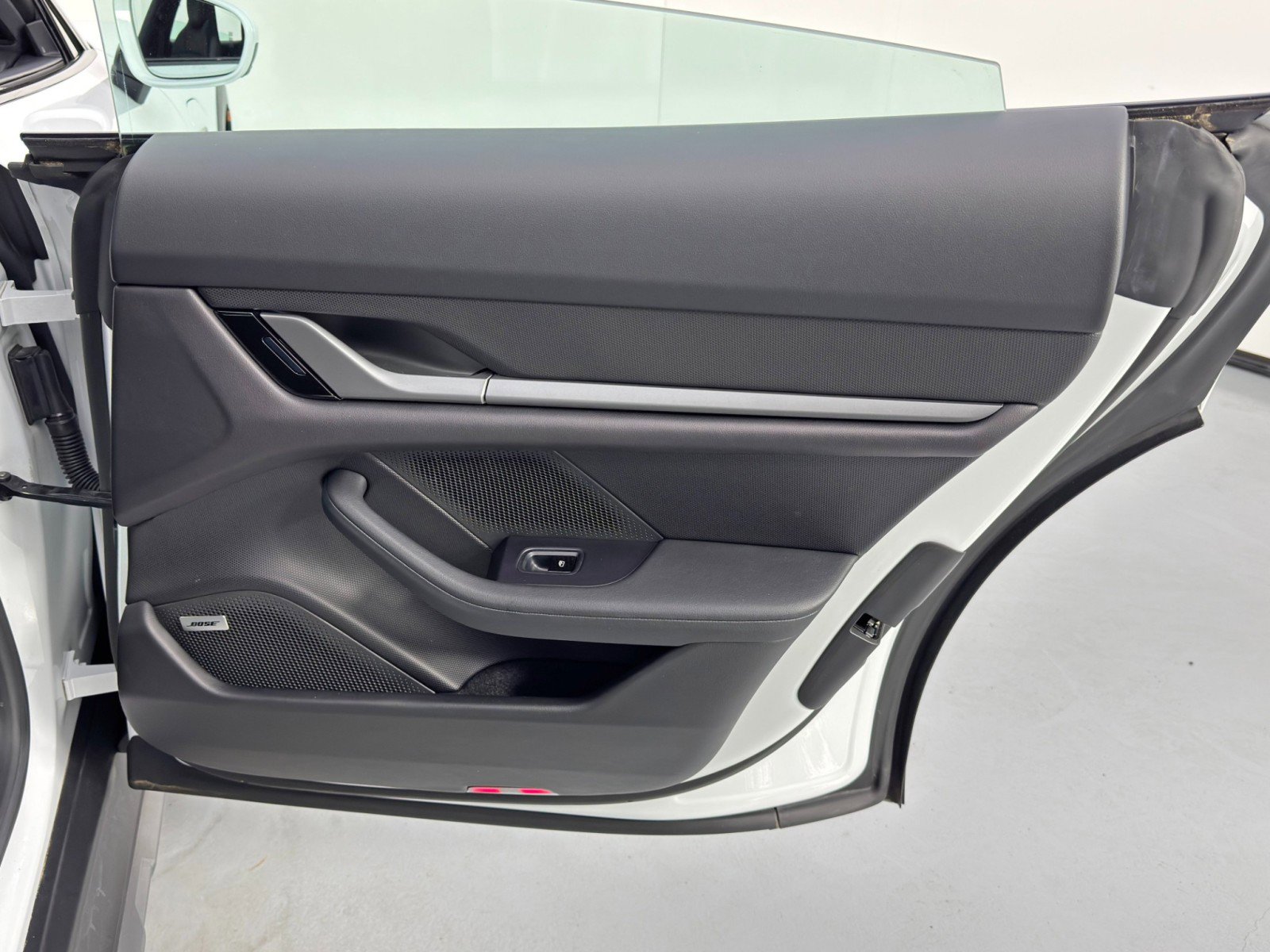 Used 2021 Porsche Taycan 4 Cross Turismo w/ Premium Package AWD/4WD image 45