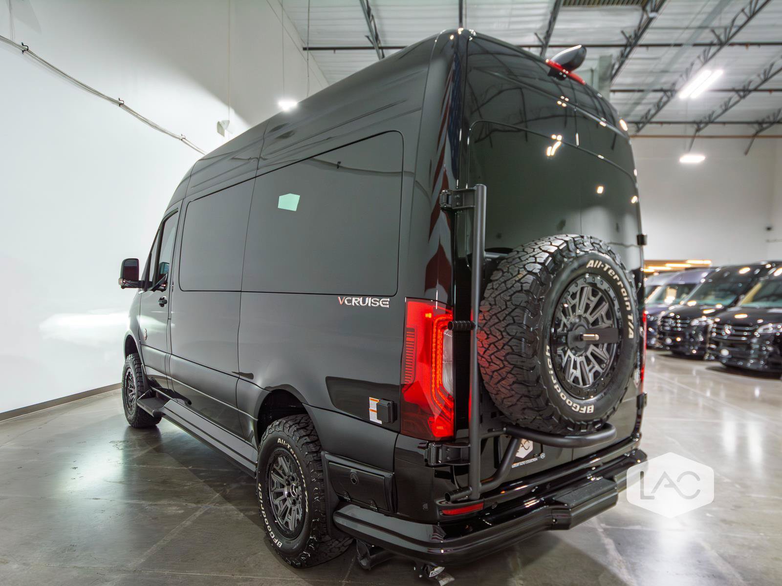 Used 2025 Mercedes-Benz Sprinter 2500 image 26