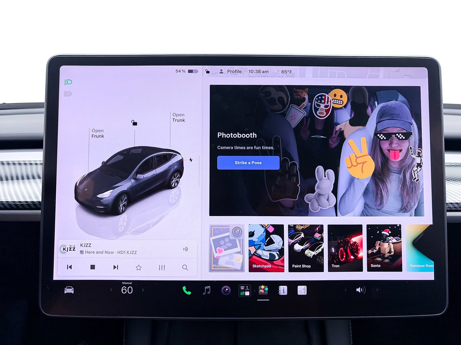 Used 2023 Tesla Model Y Long Range AWD/4WD image 22