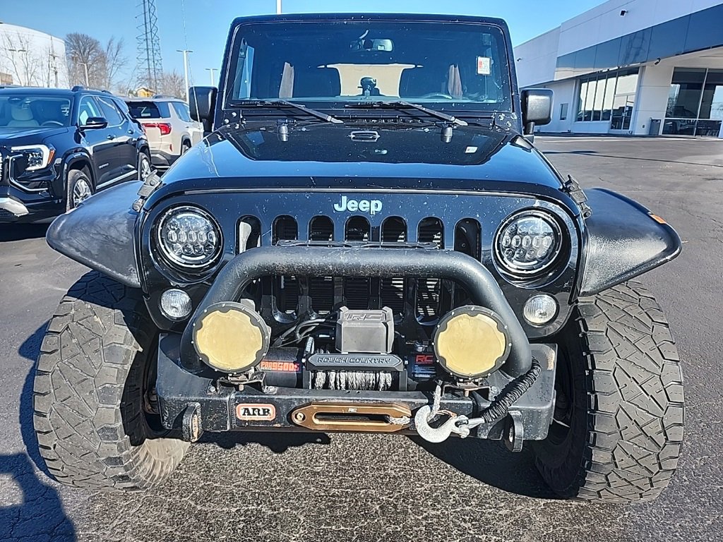 Used 2015 Jeep Wrangler Unlimited Sahara image 8