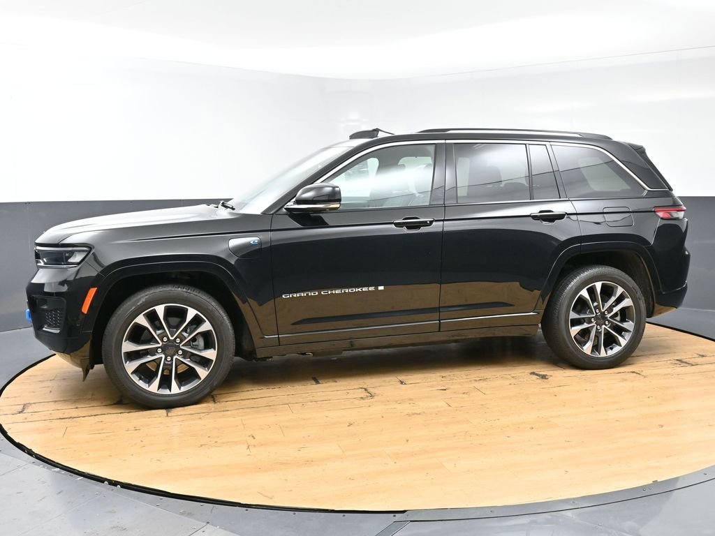 Used 2023 Jeep Grand Cherokee Overland w/ Advanced Protech Group III AWD/4WD image 6