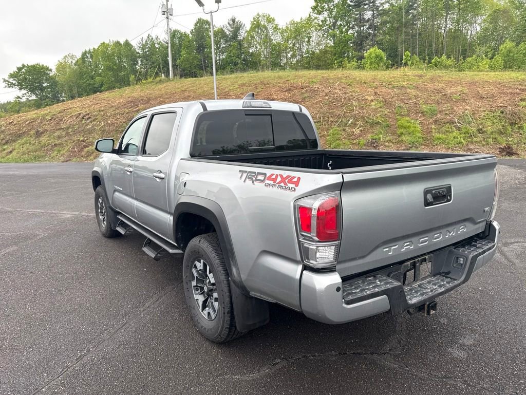 Used 2023 Toyota Tacoma TRD Off-Road w/ Technology Package AWD/4WD image 7