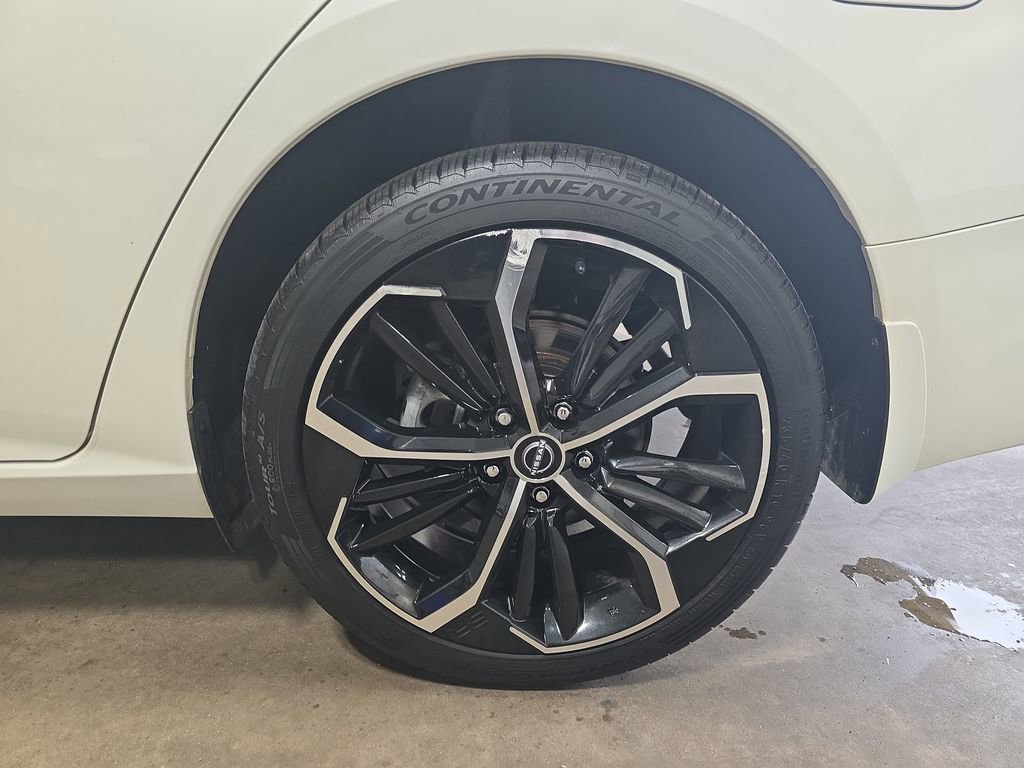Used 2023 Nissan Altima 2.5 SR AWD/4WD image 33