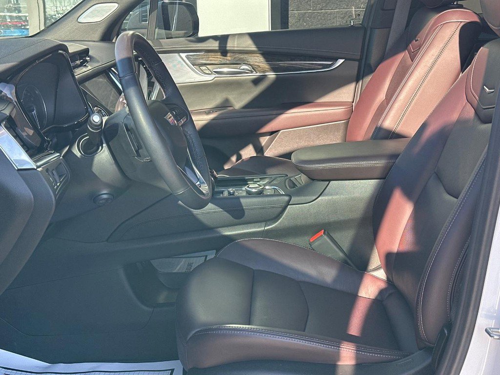 Certified 2024 Cadillac XT6 Premium Luxury image 17