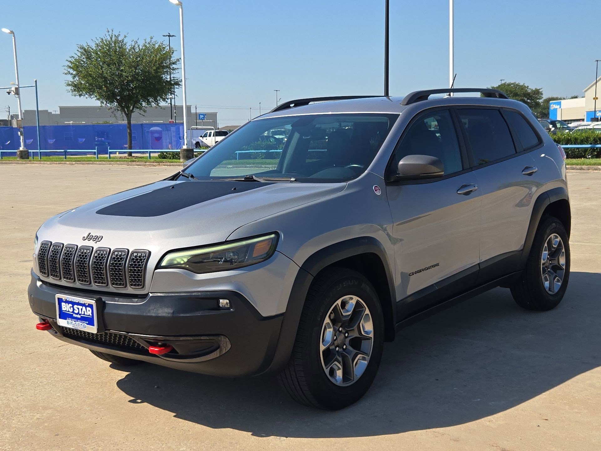 Used 2019 Jeep Cherokee Trailhawk AWD/4WD image 8