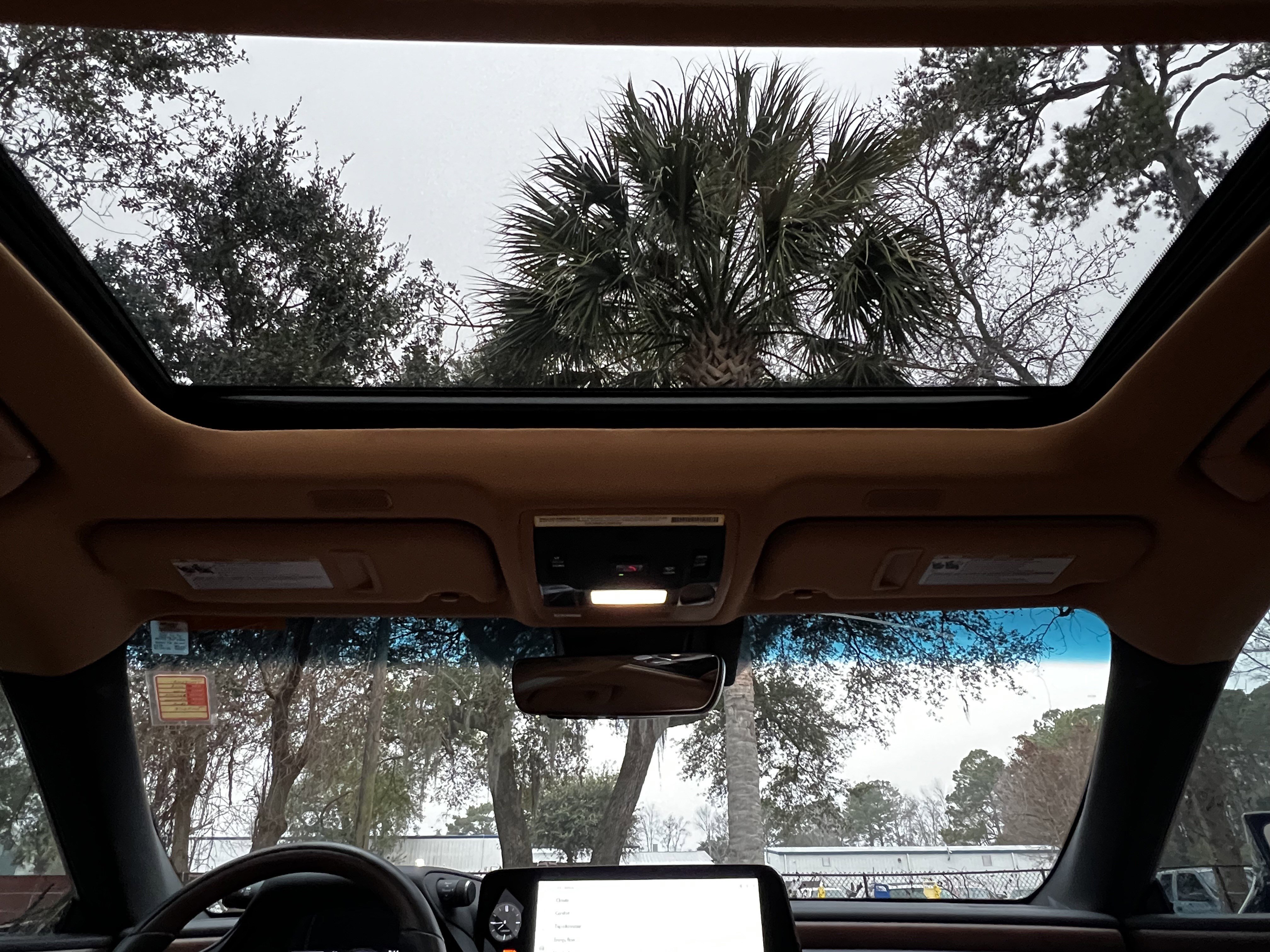 Used 2024 Lexus ES 300h Ultra Luxury image 37