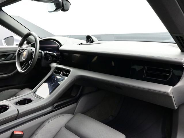 Certified 2022 Porsche Taycan 4S image 19