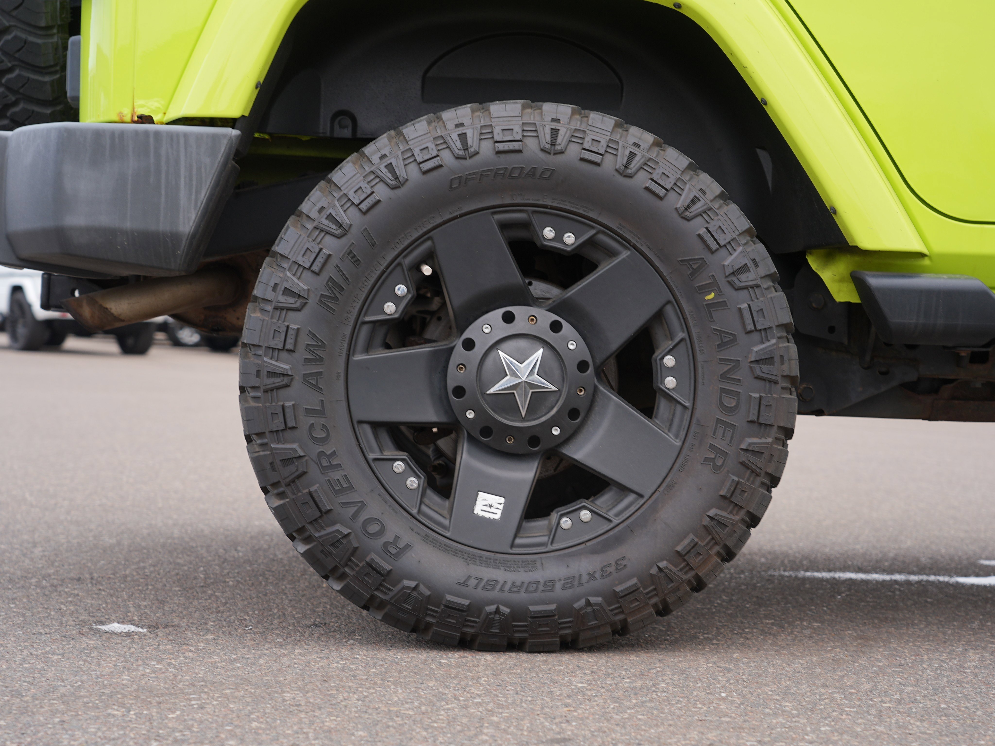 Used 2016 Jeep Wrangler Unlimited Sahara w/ Dual Top Group image 11