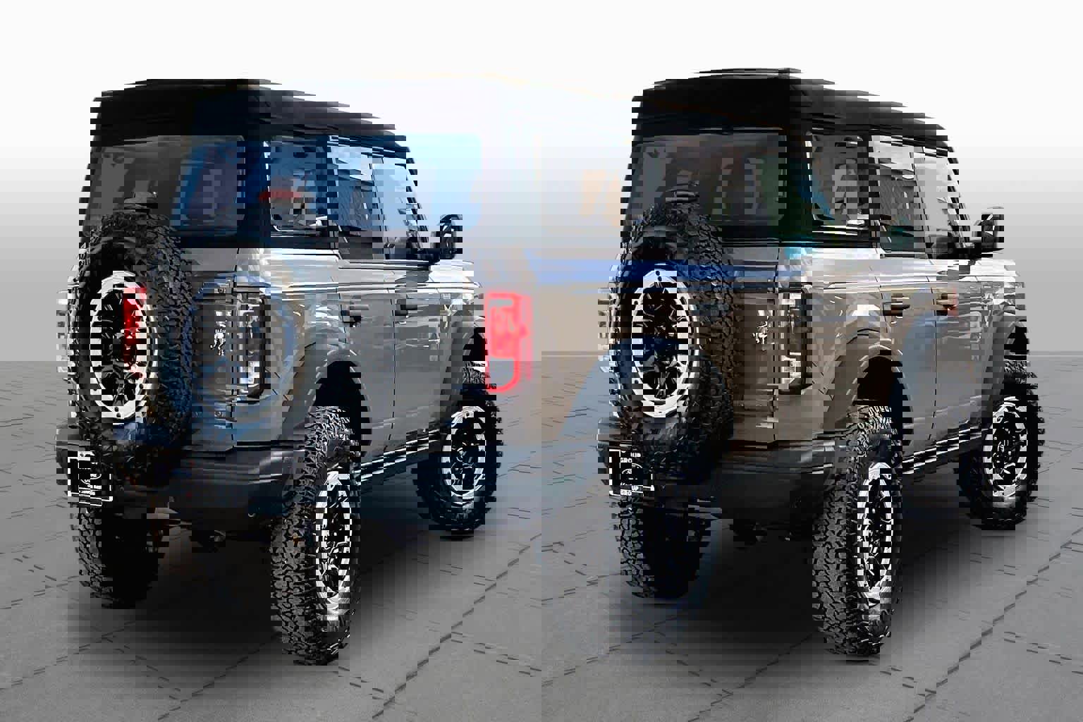 Used 2025 Ford Bronco Big Bend w/ Black Diamond Package image 19