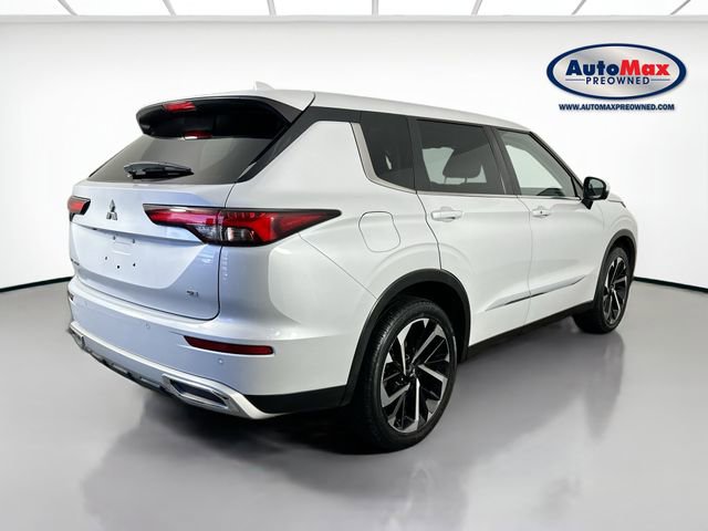 Used 2022 Mitsubishi Outlander SE image 8