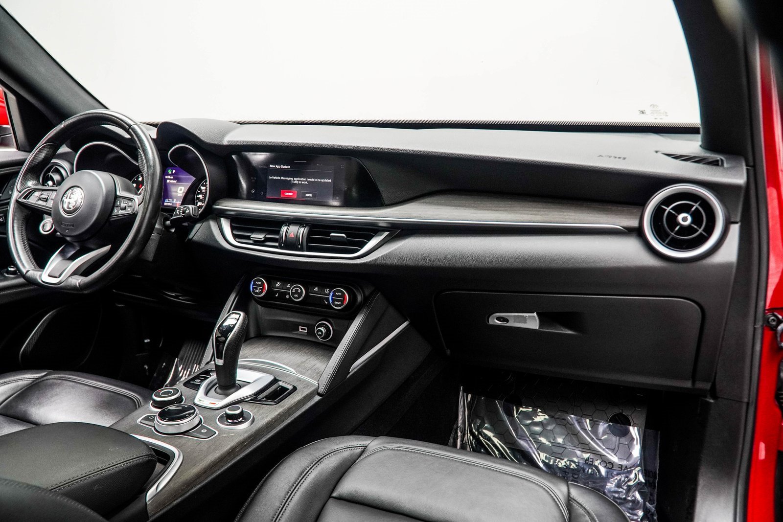 Used 2022 Alfa Romeo Stelvio Ti image 16