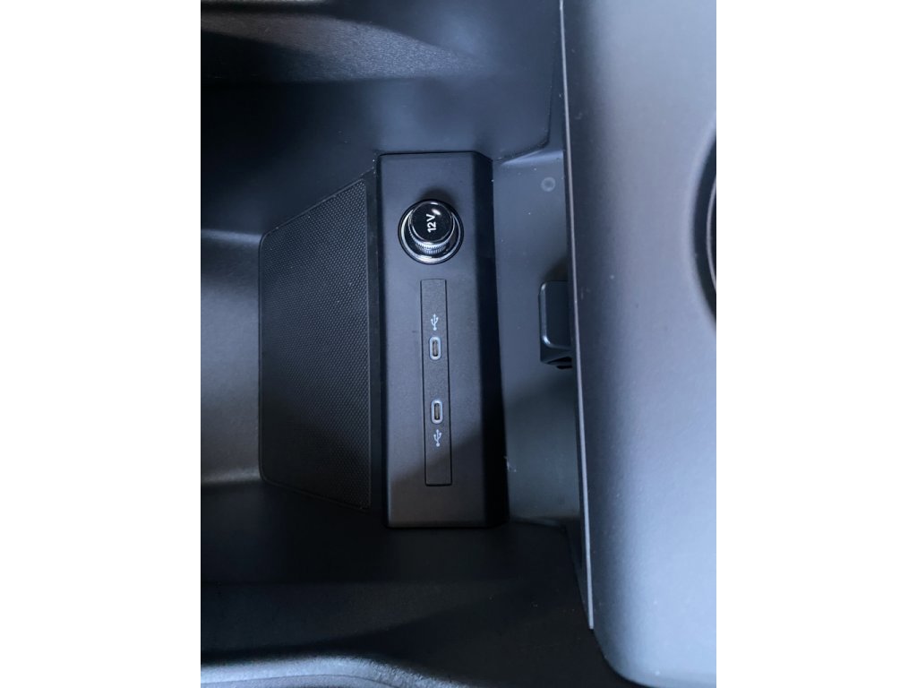 Used 2023 Audi Q4 e-tron Prestige image 34