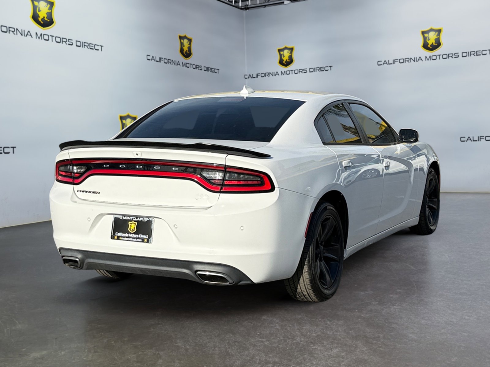 Used 2018 Dodge Charger SXT Plus w/ Driver Confidence Group image 5