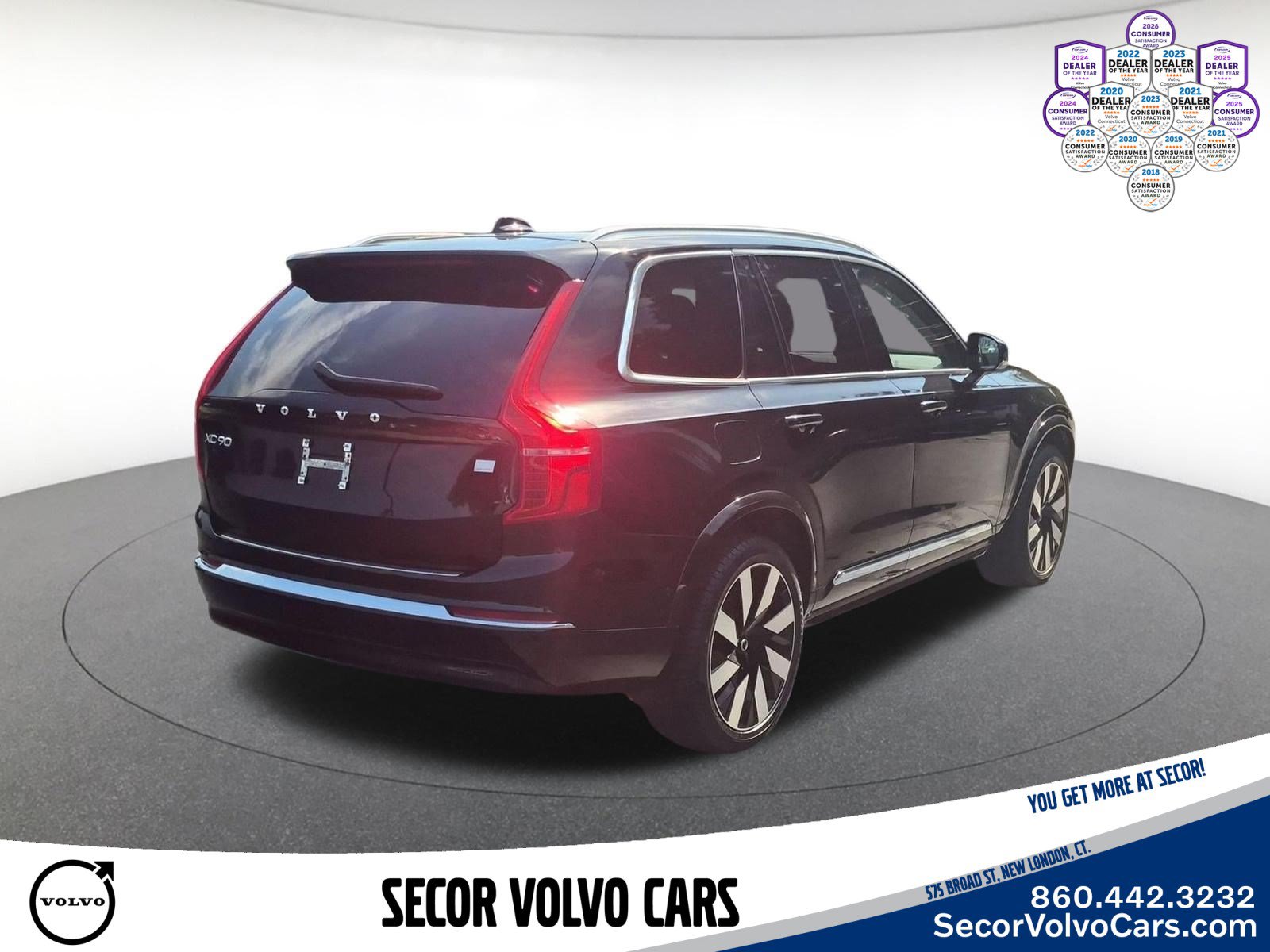 Certified 2024 Volvo XC90 T8 Plus w/ Protection Package Premier AWD/4WD image 6