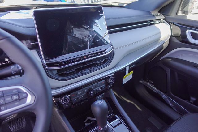 New 2025 Jeep Compass Limited w/ Elite Group image 19