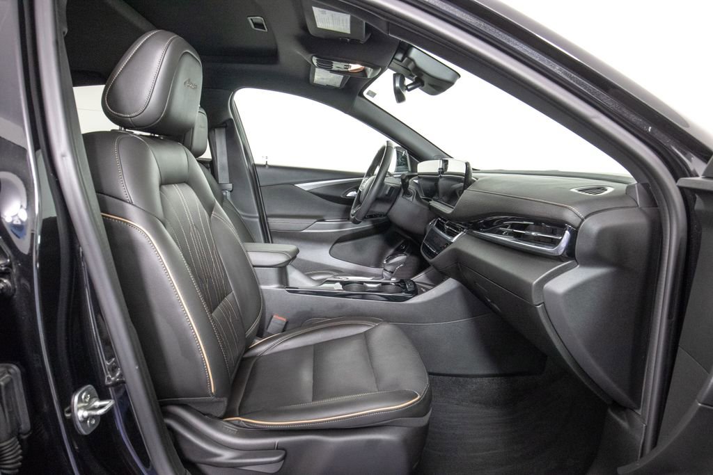 Used 2024 Buick Envista Avenir image 11