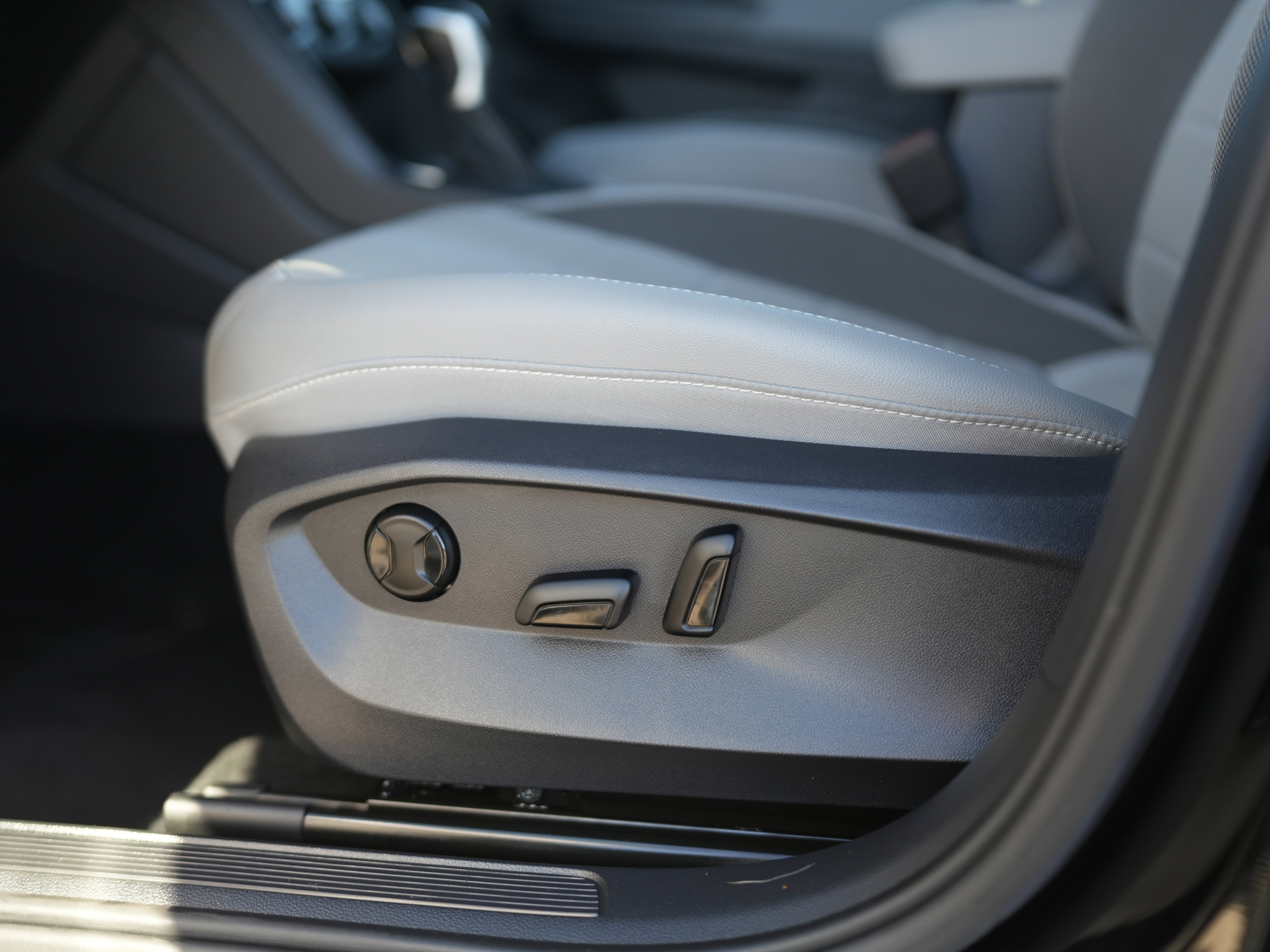 Used 2022 Volkswagen Taos SE w/ IQ.Drive SE Package image 27