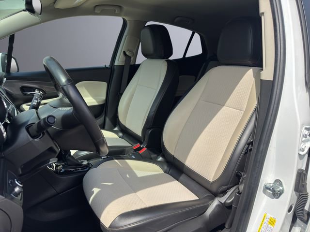 Used 2020 Buick Encore Preferred w/ Safety Package image 14