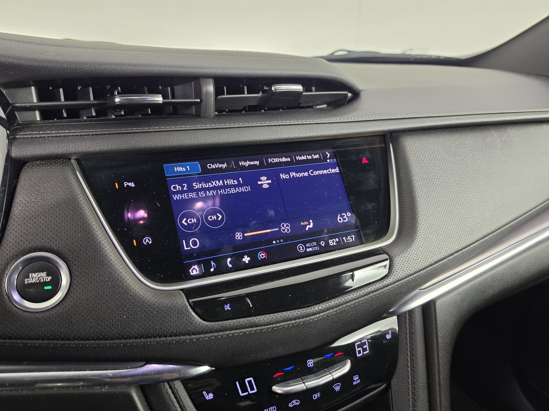 Used 2022 Cadillac XT5 Luxury AWD/4WD image 16